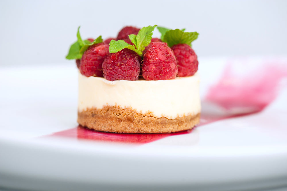 Raspberry Mini Vegan Cheesecake 